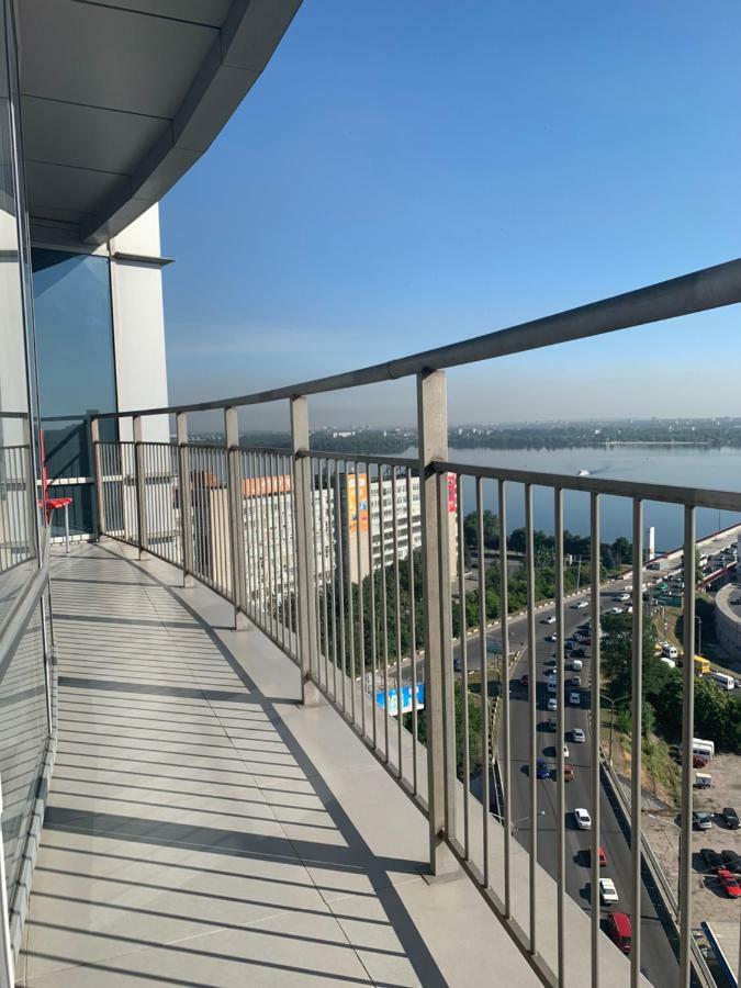 Most City Riverview Dnipro Bagian luar foto